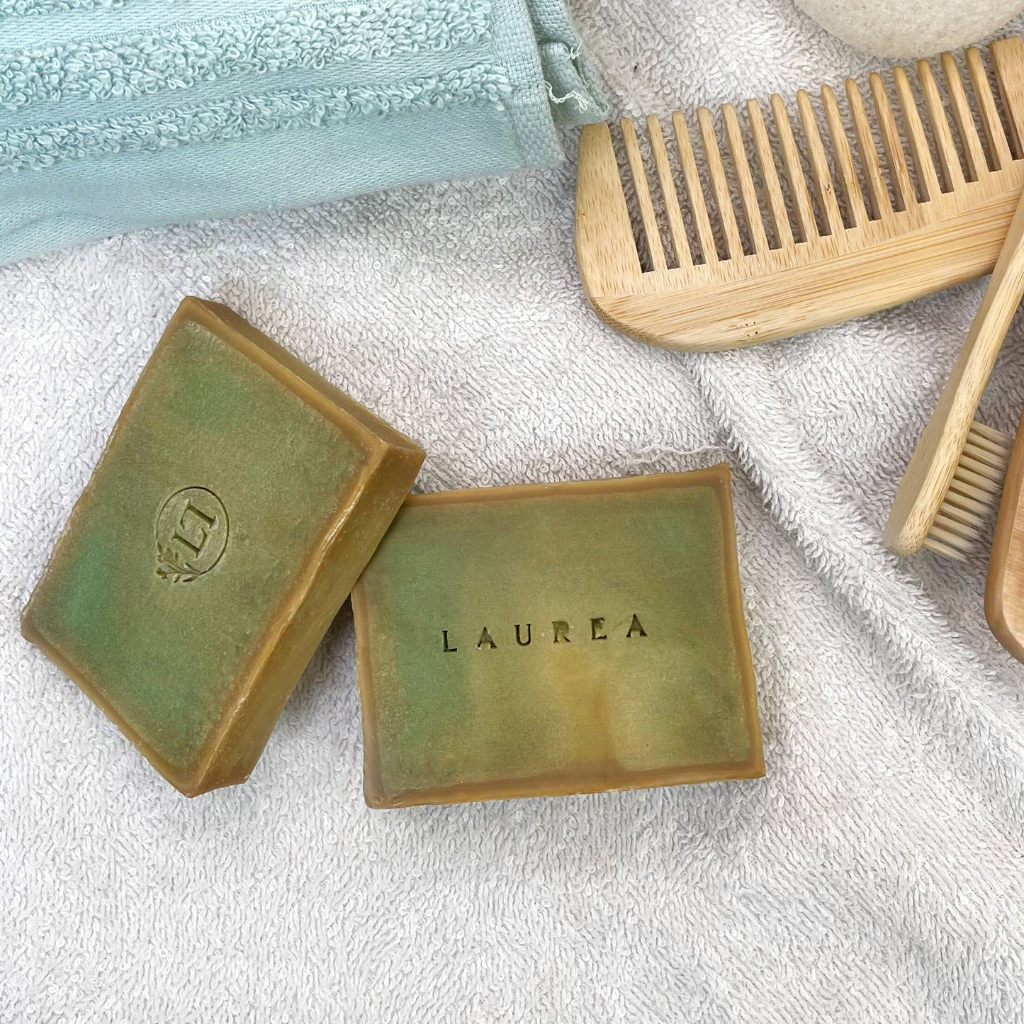 LAUREA® SOAP-MASK: WITH LAUREL BERRY OIL
