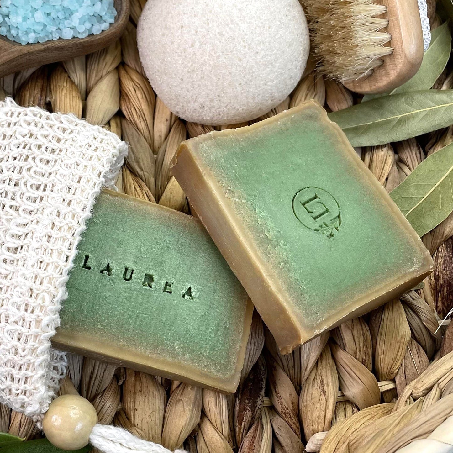 LAUREA® SOAP-MASK: WITH LAUREL BERRY OIL