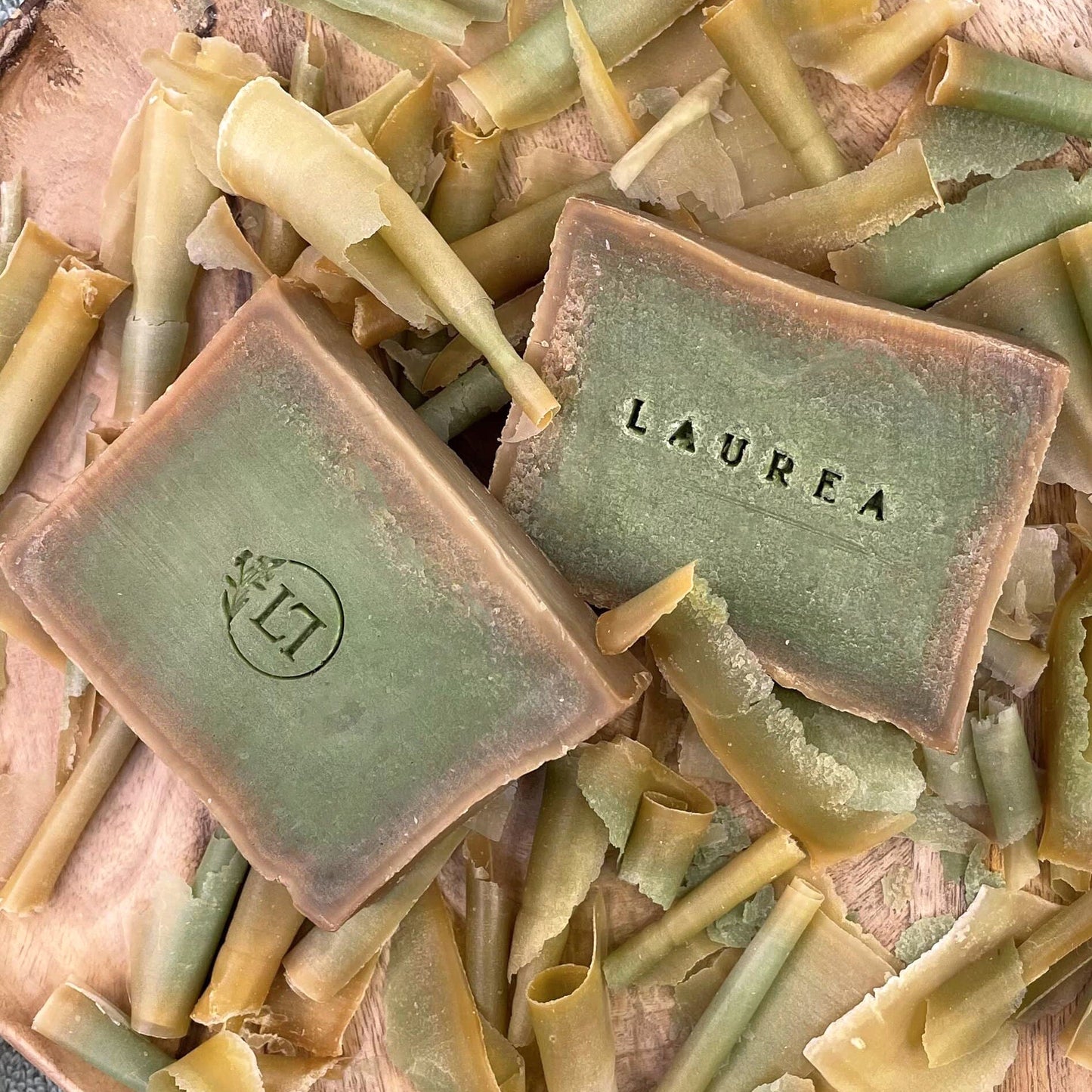 LAUREA® SOAP-MASK: WITH LAUREL BERRY OIL
